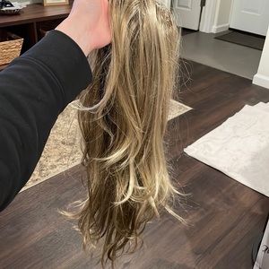 Women’s Wig blonde